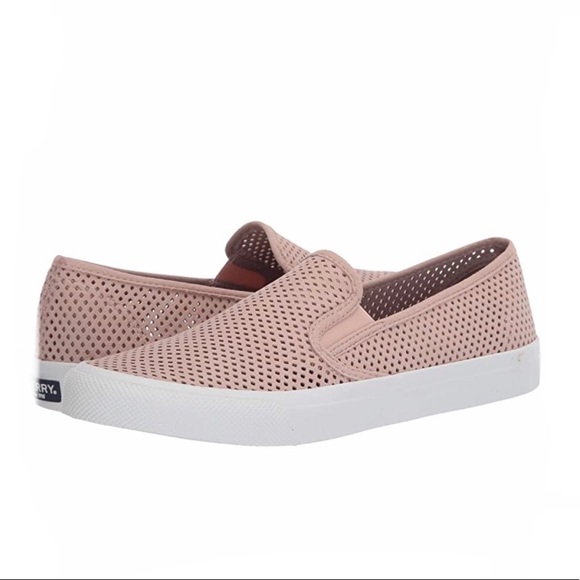 sperry seaside sneaker